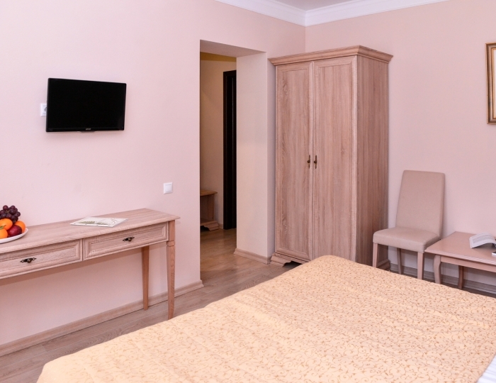 Стандартный 2-местный без балкона вид на парк корп.1 - Санаторий «Айвазовское» Алушта