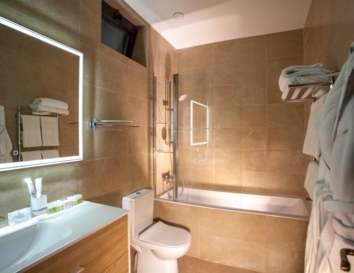 Апартаменты 2-местные 2-комнатные с террасой 1 этаж корп.3 - Санаторий «Айвазовское» Алушта